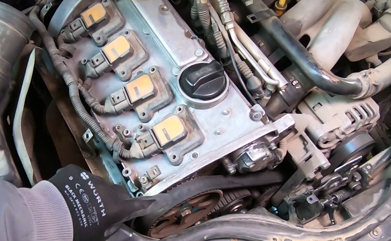 O que é mais adequado para os proprietários de carros comuns, a cadeia de tempo do motor e a correia dentada? Tenha cuidado ao escolher um carro